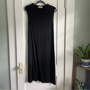 Priory Black Sleeveless Dress